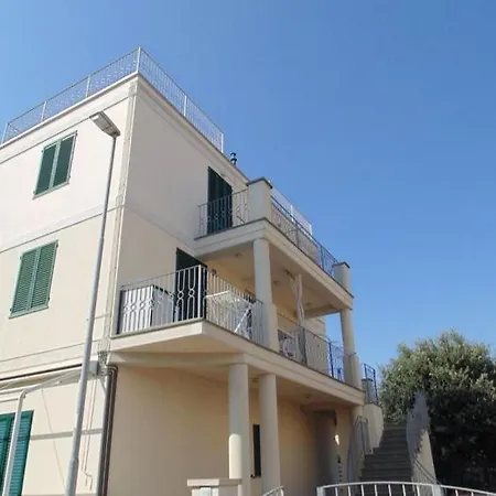Perla Del Mare Holiday home *